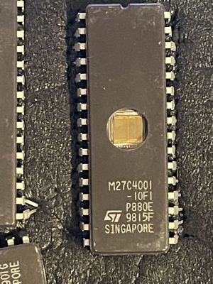 7A-25
Memoria EPROM M27C4001
