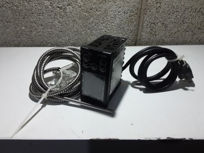 2B-02
Controlador de temperatura con termocouple
