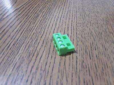 3A-23 
CONECOR HEMBRA  4 VIAS  
