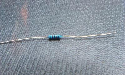 2A-30
Resistencia 820K
