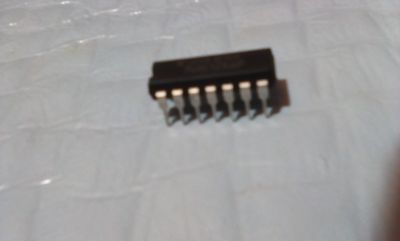 5A-06
Circuito Integrado TC74HC125AP
