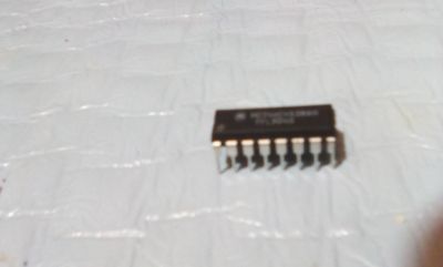 5A-27
Circuito Integrado MC74HC4538AN
