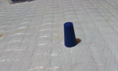 5A-31
TapÃ³n ElÃ©ctrico Azul
