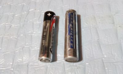 4D-01
BaterÃ­a Alcalina Y Recargable AAA
