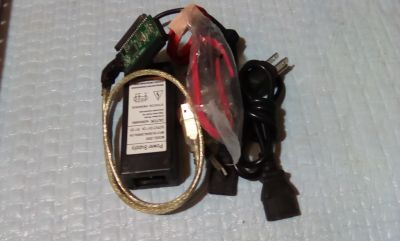 4D-17
USB yo DATA/IDE adaptador
